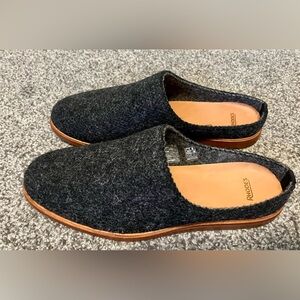 Rhodes Wool House Shoes